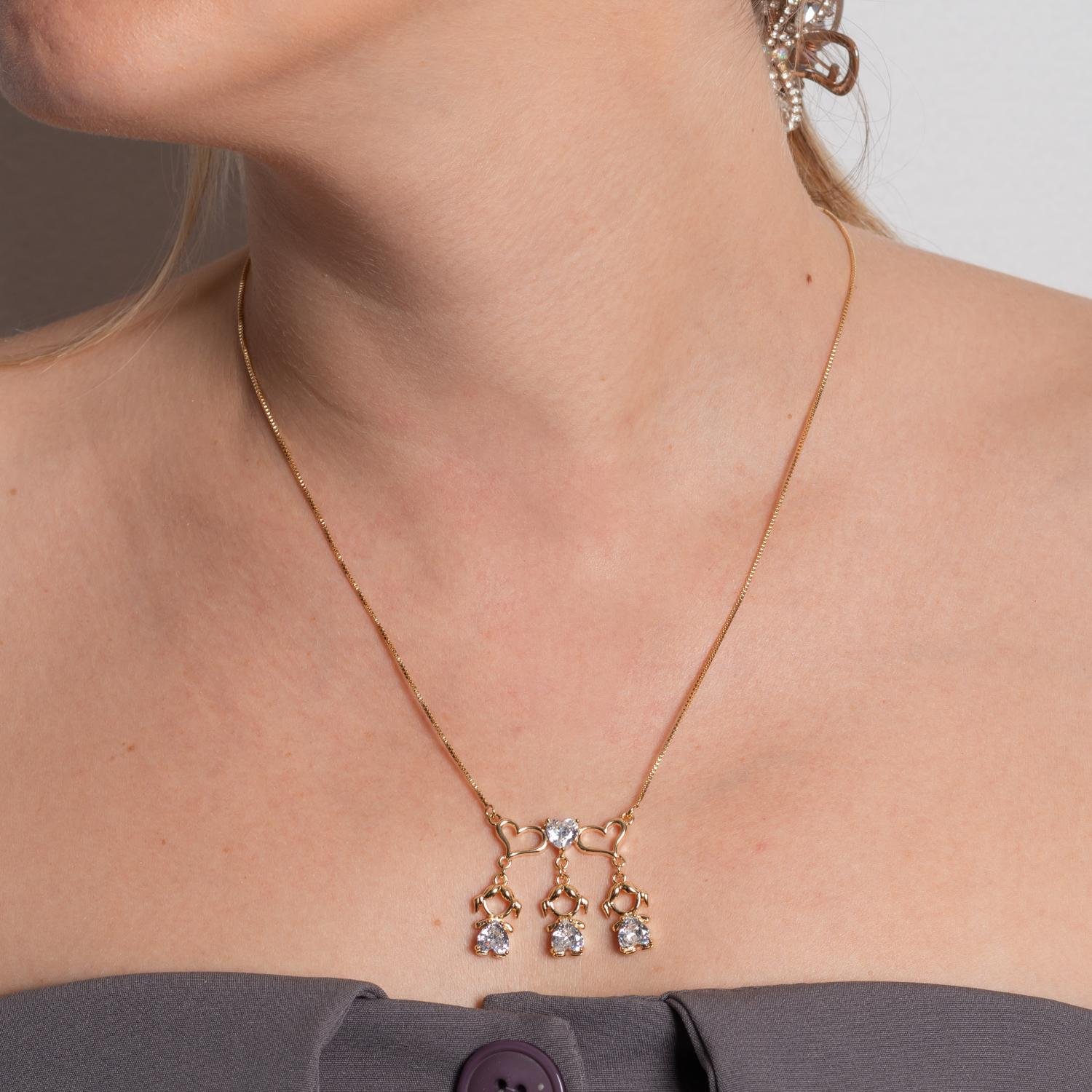 Clti-2019-Fo Colar De Corações Com Três Meninas Cristal (21x21cm).