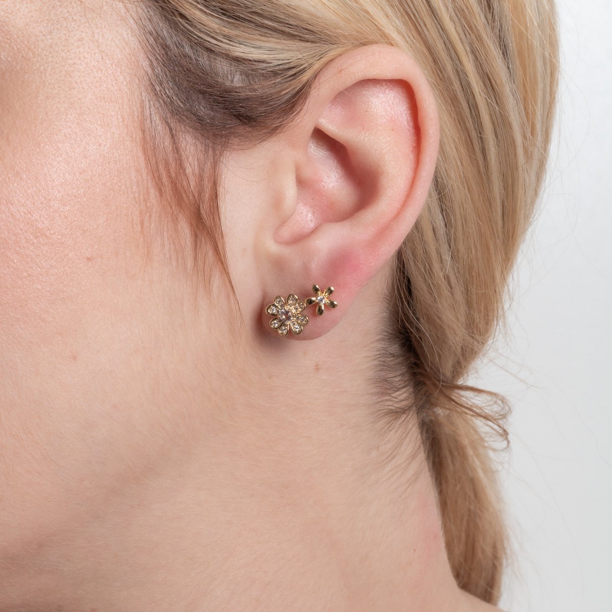 Duplo-106-Do Brinco Duplo De Flores Cravejados Morganita + Cristal.