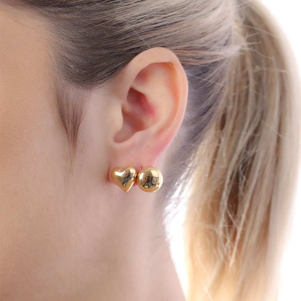 Duplo-43-Do Brinco Duplo De Esfera E Coração. Duplo-43-Do Brinco Duplo De Esfera E Coração.