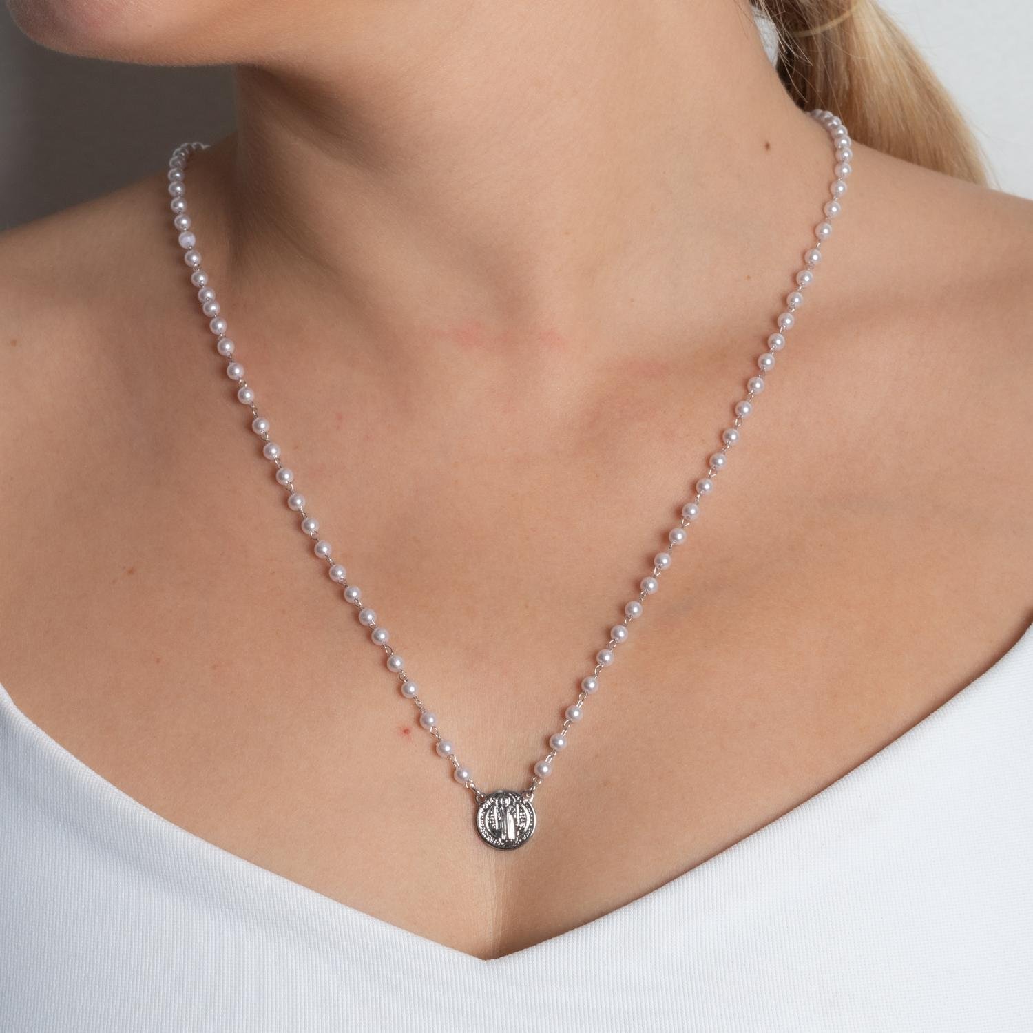 Esc-173-Rd Escapulário De Pérolas São Bento - Ródio Branco (30x30cm).