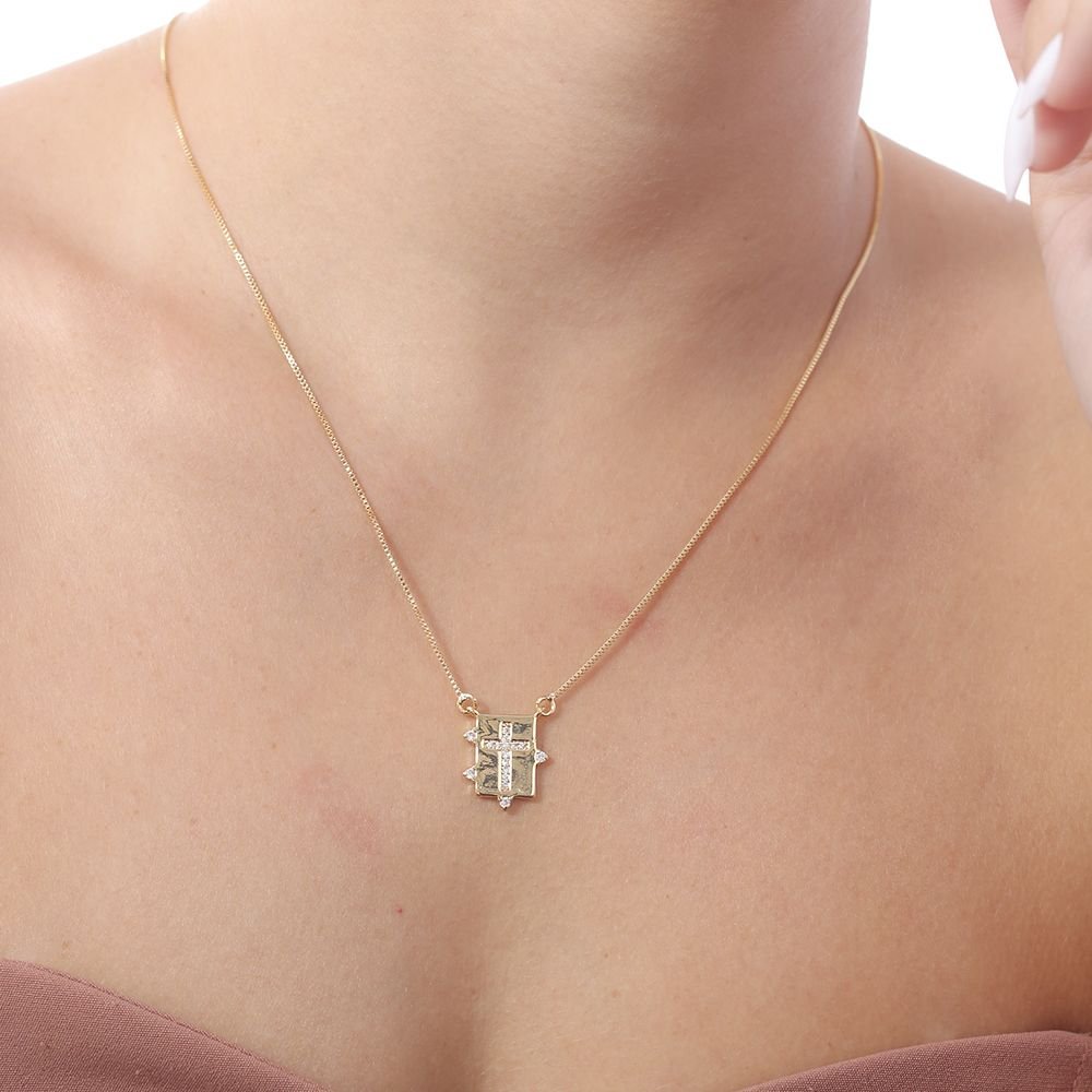 Esc-187-Fo (30x30) Escapulário De Cruz E Coração Cravejado Com Zircônias Cristal.&Nbsp;