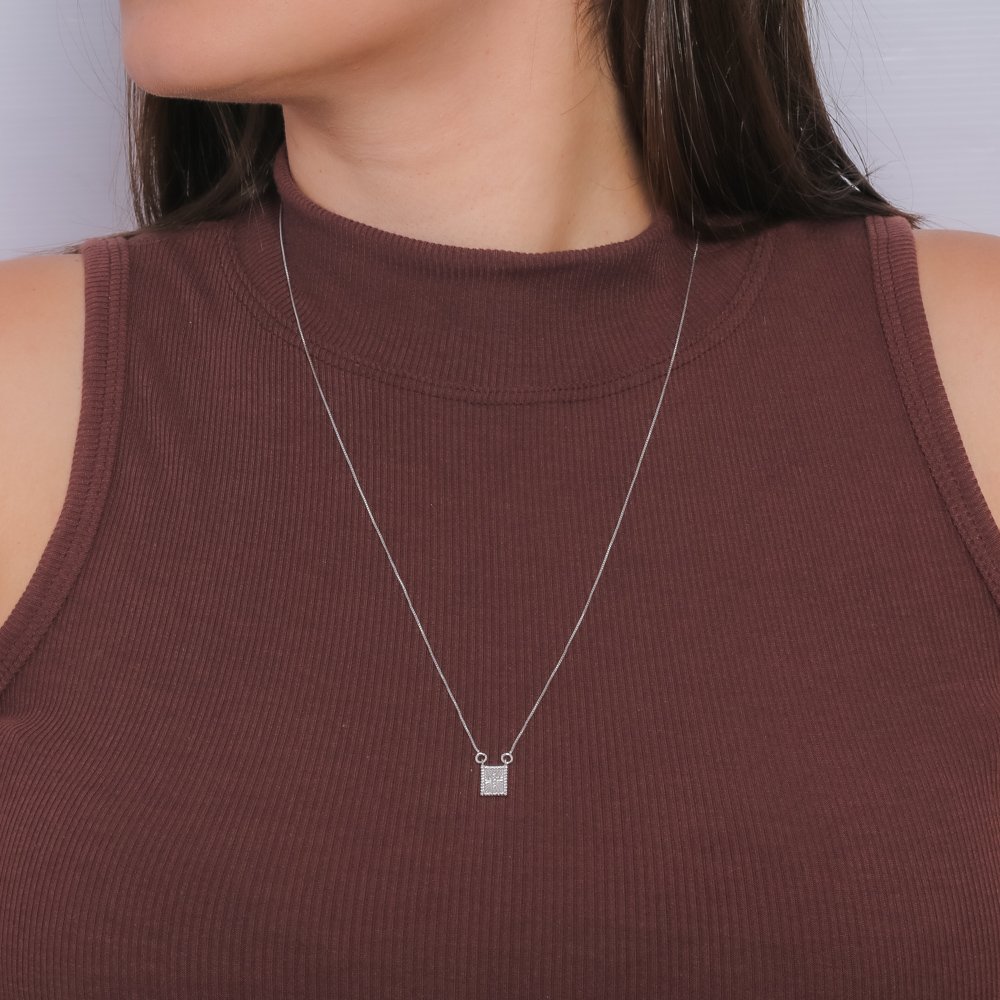 Esc-197-Rd Escapulário Cravejado Cristal Espírito Santo E Cruz - Ródio Branco (30x30cm).