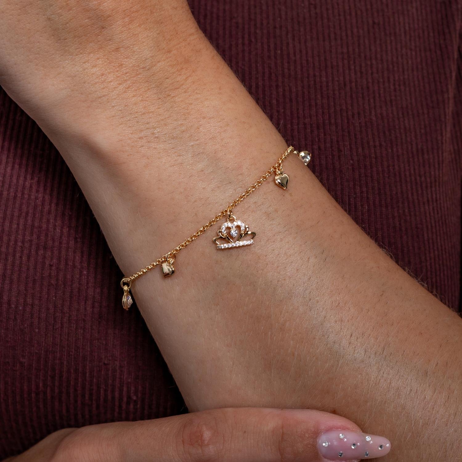 Pst-5190-Fo Pulseira Com Pingentes De Coroa Cravejada Cistal, Corações Lisos E Zircônias Cristais.