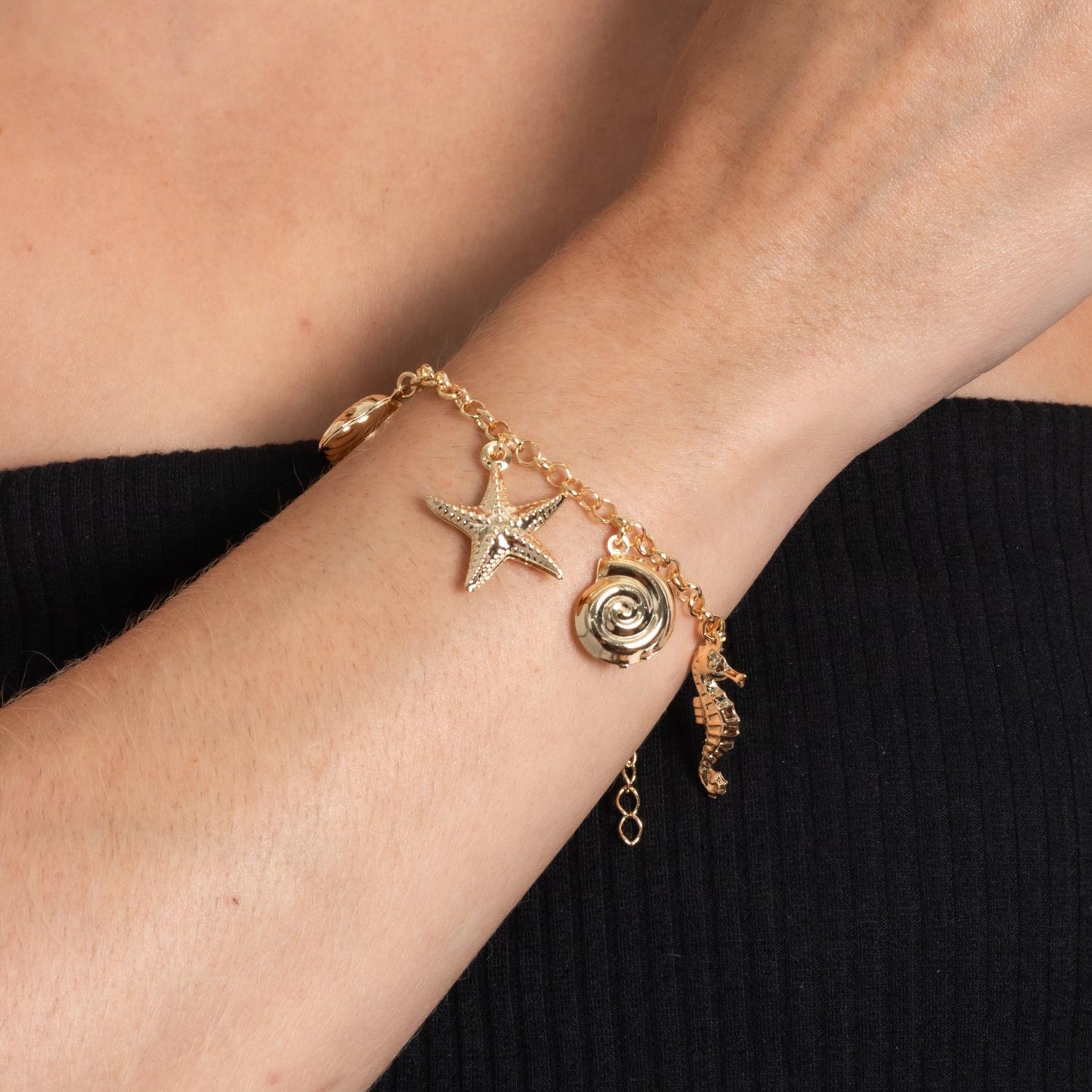 Pst-5268-Fo Pulseira Com Pingentes De Conchas, Cavalo Marinho E Estrela Do Mar.