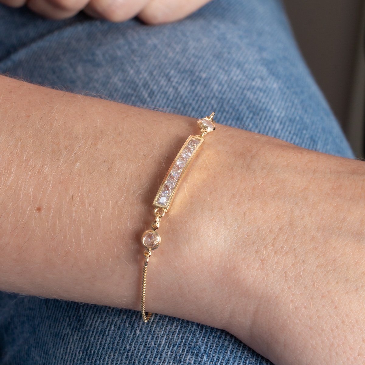 Pst-5327-Fo Pulseira Regulável Cravejada Com Zircônias Cristais.