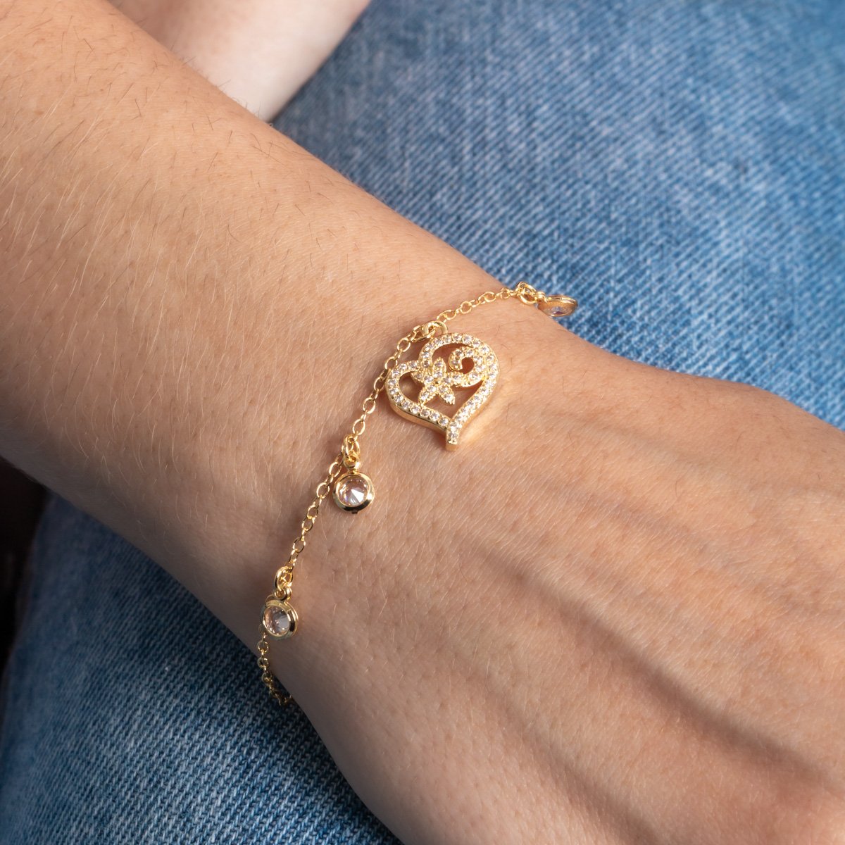 Pst-5437-Fo Pulseira Com Pingentes De Coração E Zircônias Cristais.