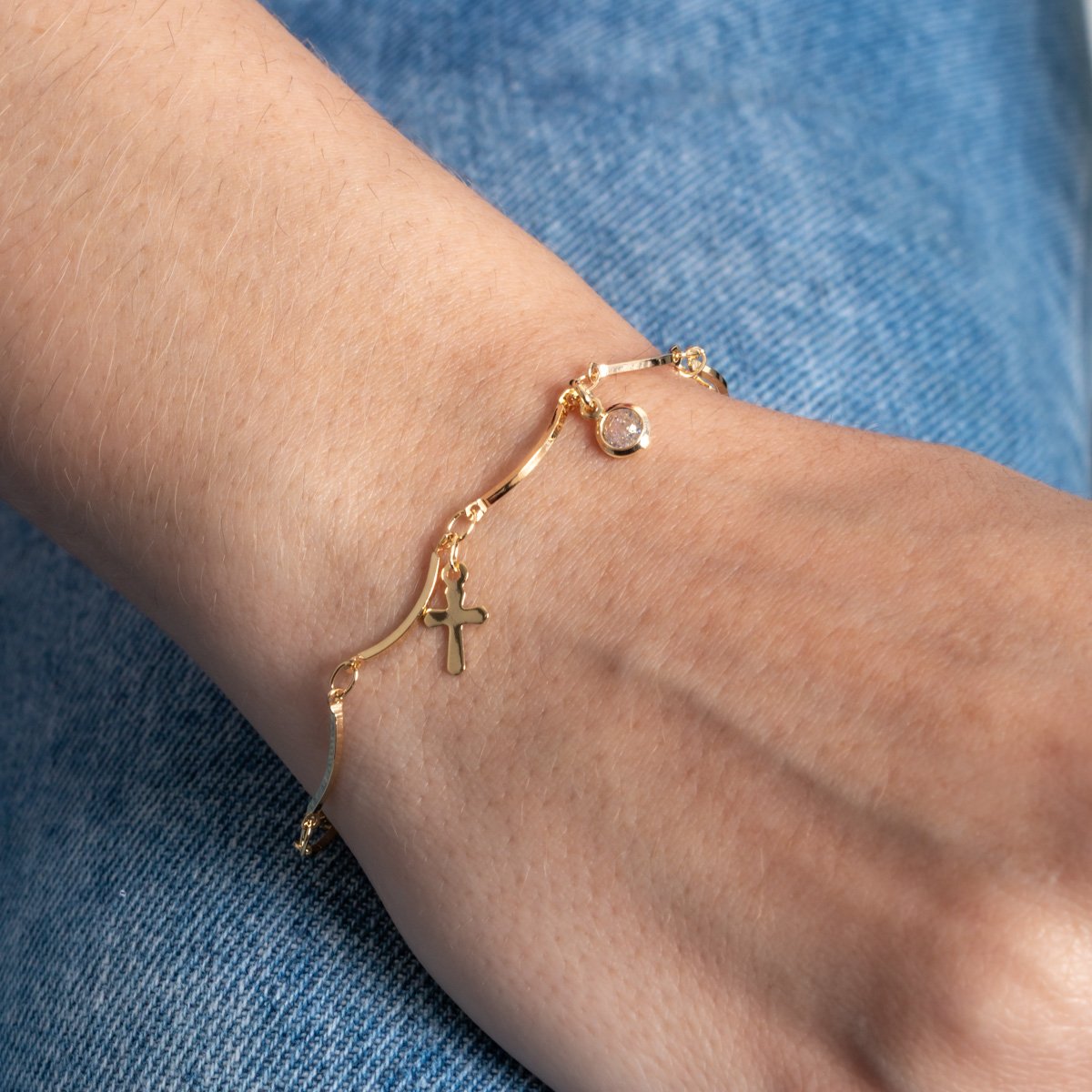 Pst-5446-Fo Pulseira Com Pingentes De Cruz E Zircônias Cristais.