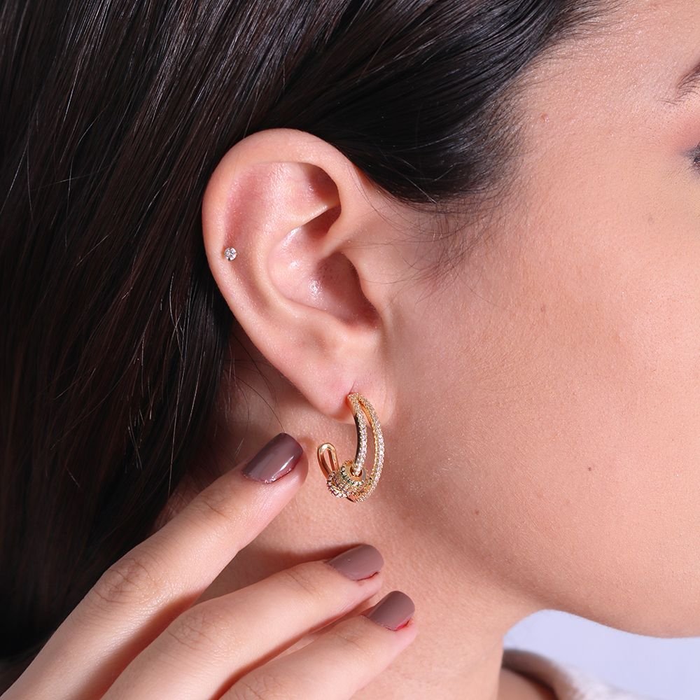 Tn02022-Do Brinco Meia Argola Detalhada Cravejada Cristal E Colorido (22mm)