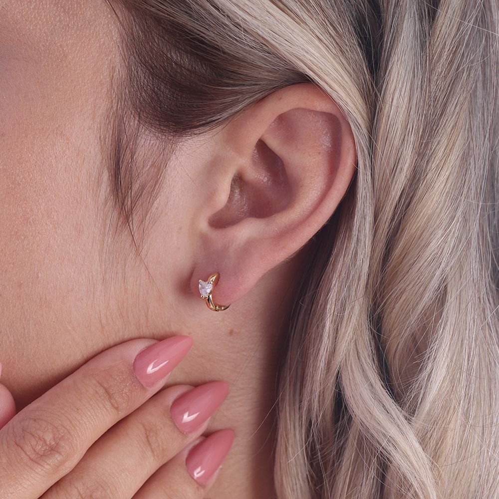 Tn02187-Do Brinco De Argolinha Articulada Cravejada De Coração (10mm)