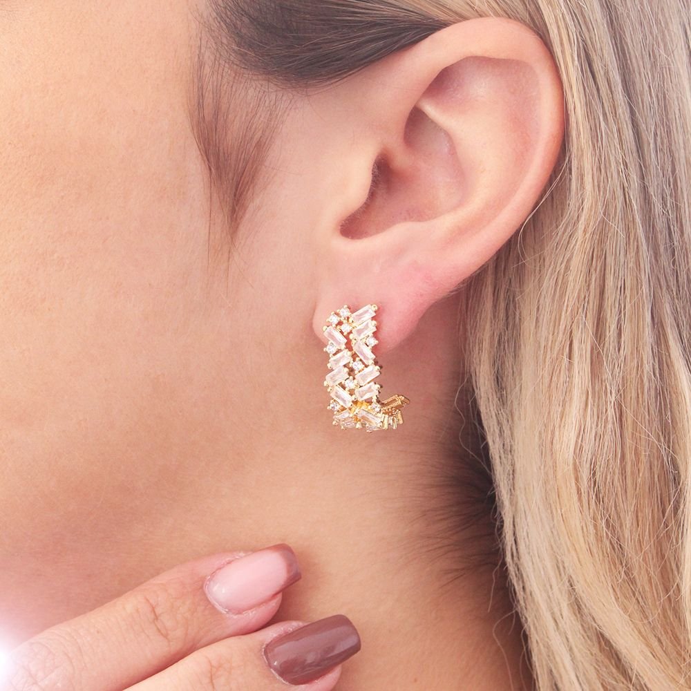 Tn03057-Do Brinco Meia Argola Cravejada De Zircônias (22mm)