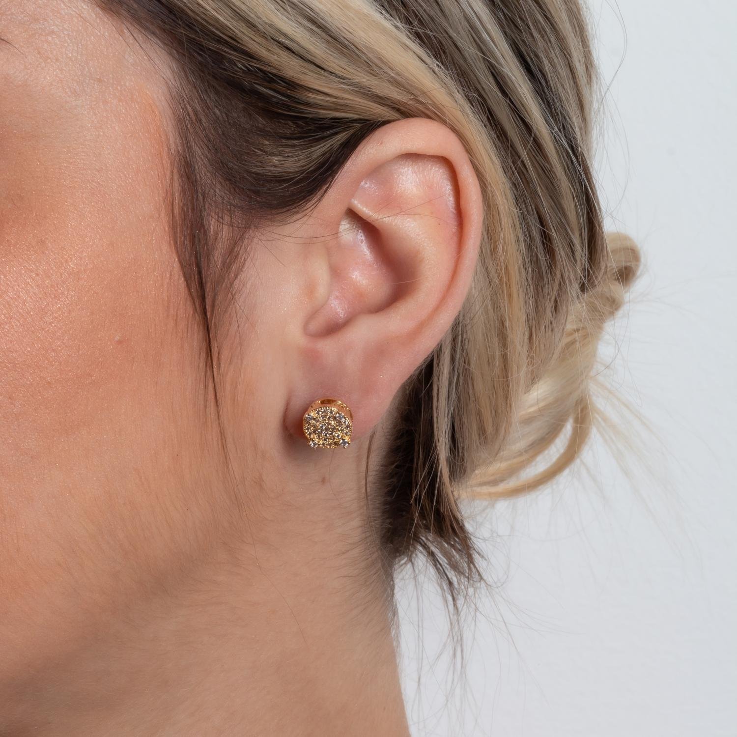 Tn03114-Do Brinco Cravejado De Zircônias Cristais.