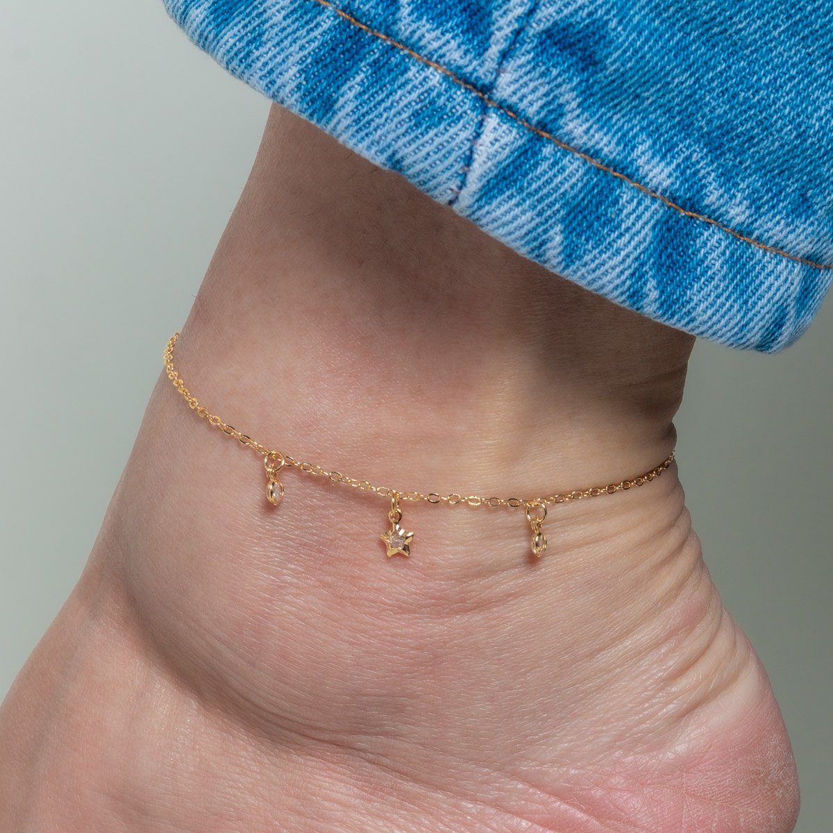 Tor-1158-Fo Tornozeleira De Elos De Corações Com Pingentes De Estrela E Zircônias Cristais.