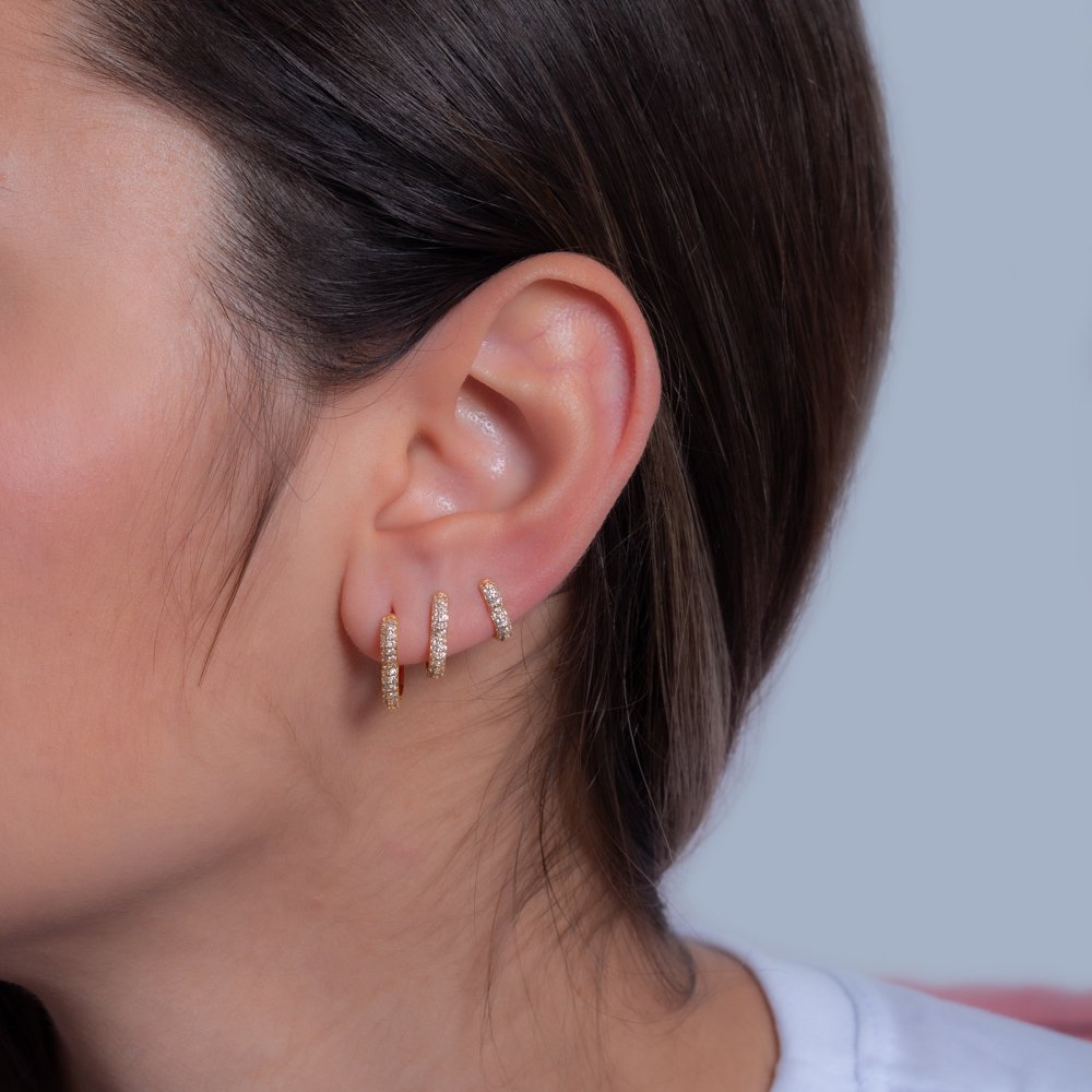 Trio-1090-Do Trio De Brincos De Argolas Articuladas De Coraçôes Cravejados Cristal.