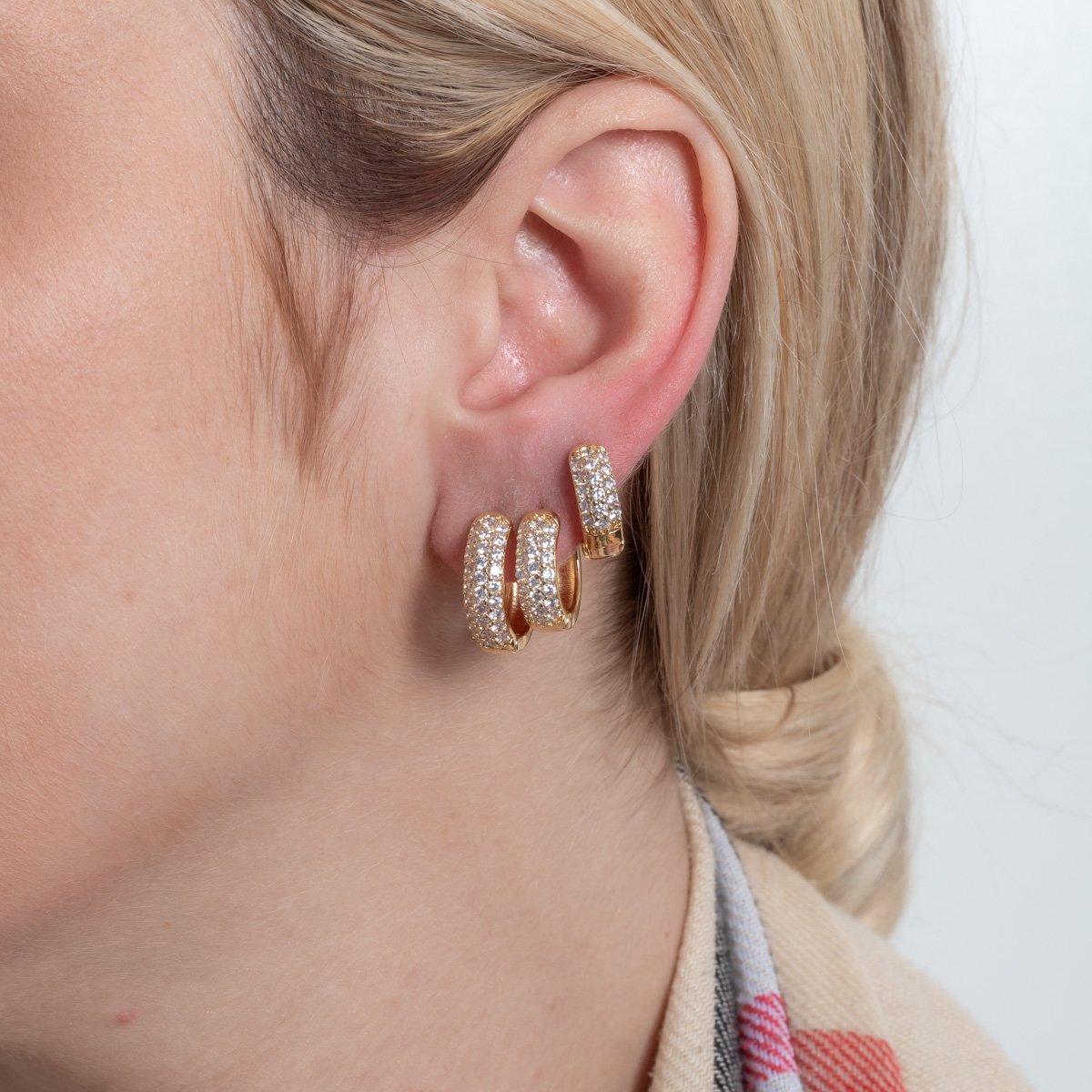 Trio-1163-Do Trio De Argolas Articuladas Cravejadas Cristais (14mm/16mm/18mm).