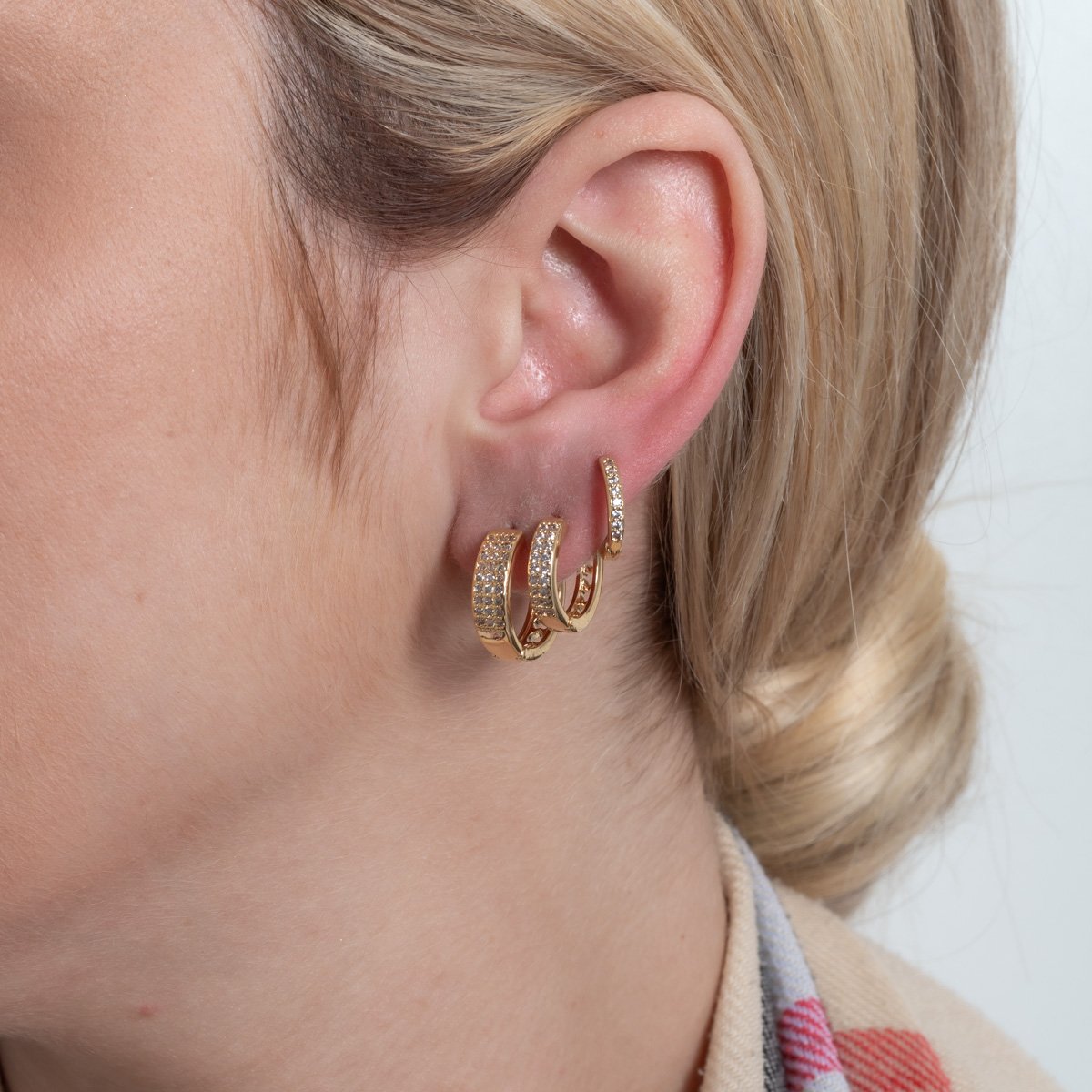 Trio-1165-Do Trio De Brincos De Argolas Articuladas Cravejadas De Zircônias Cristais (12mm/15mm/17mm).