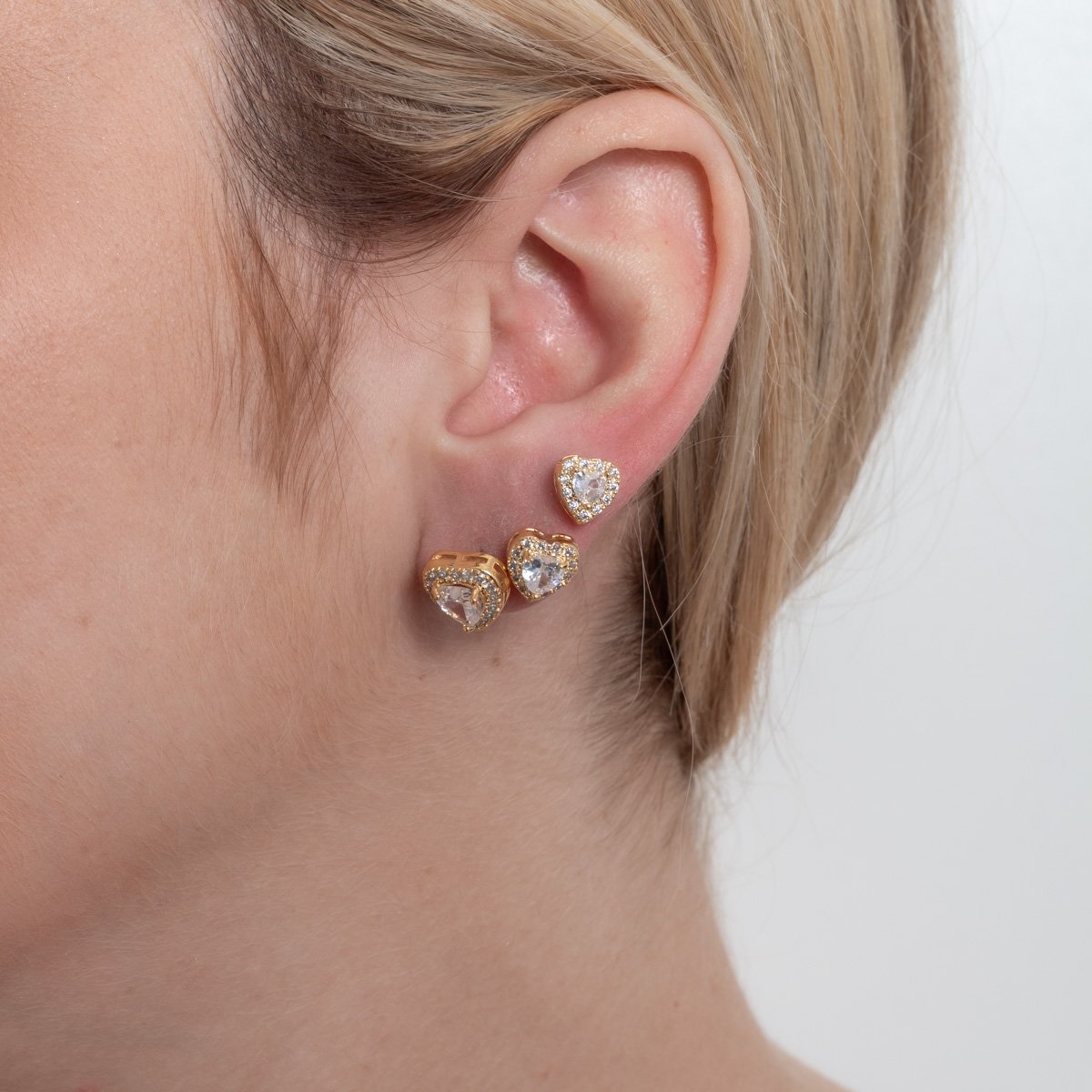 Trio-1171-Do Trio De Brincos De Corações Cravejados Cristal (8mm/9mm/11mm).