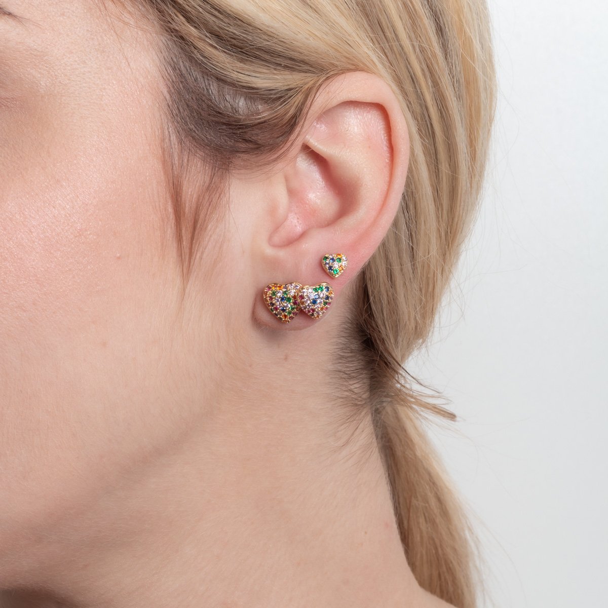 Trio-1221-Do Trio De Brincos De Corações Cravejados Coloridos (6mm/9mm/10mm).