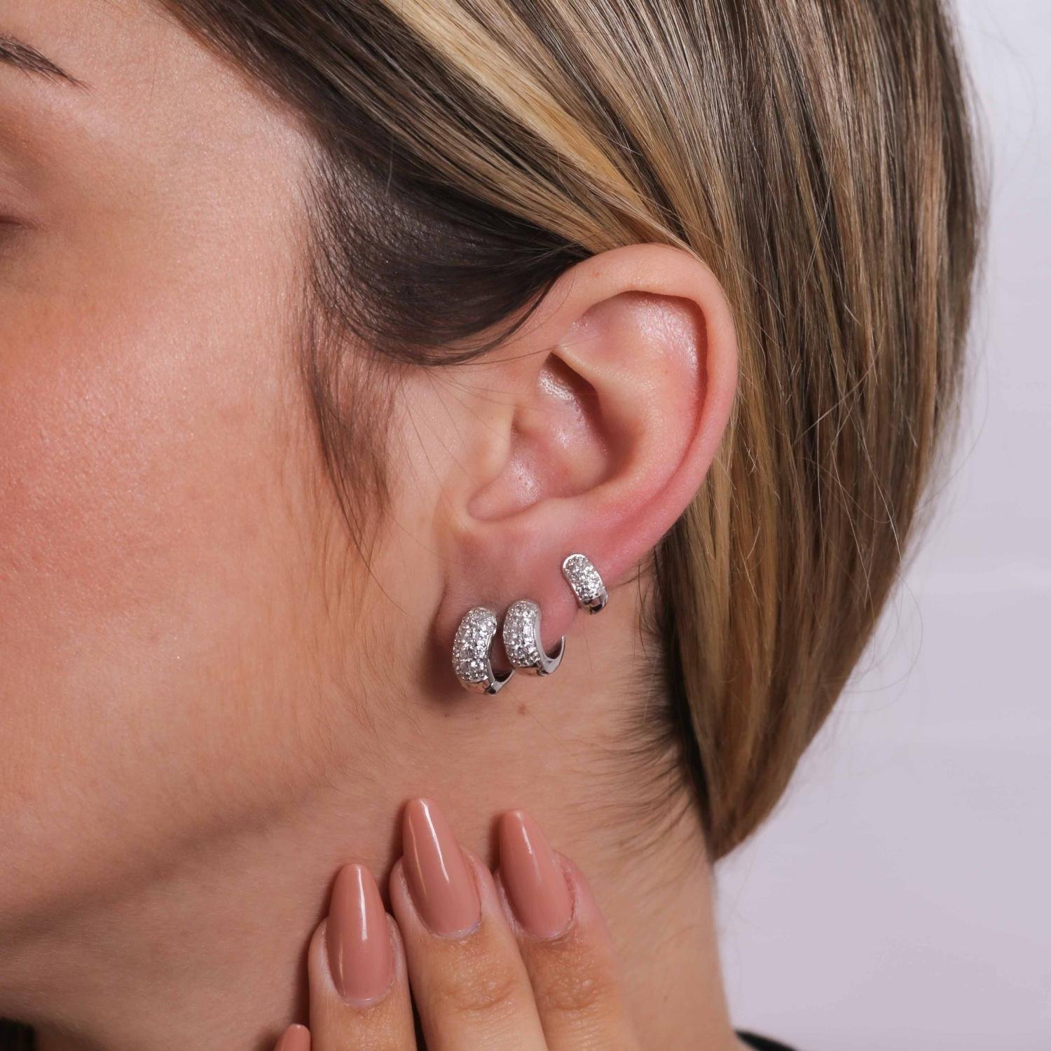 Trio-697-Rd Trio De Brincos De Argolas Articuladas Cravejadas - Ródio Branco.